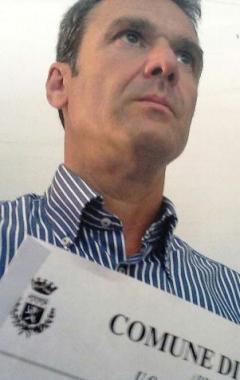 <b>ANTI-POLITICA </b>Alessio Berni 