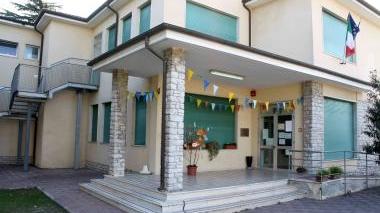 <b>INFANZIA.</b> Nella foto in alto una delle scuole materne di Torre del Lago