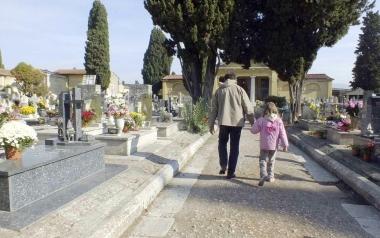 Migliaia di pisani celebrano la ricorrenza dei morti       