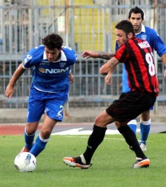 Una percussione dellesterno Riccardo Saponara 