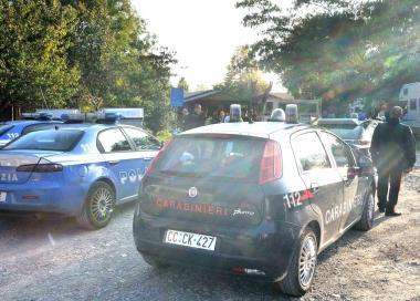 Forze dellordine in massa al campo nomadi di via Nazario Sauro 