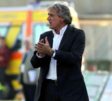 Il tecnico azzurro Bepi Pillon stavolta pu&ograve; applaudire il suo Empoli 
