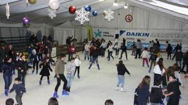 Torna il Palaghiaccio a Viareggio Scolaresche gratis al mattino