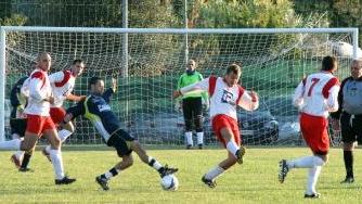 Un’azione del Castellina durante una partita del campionato Uisp