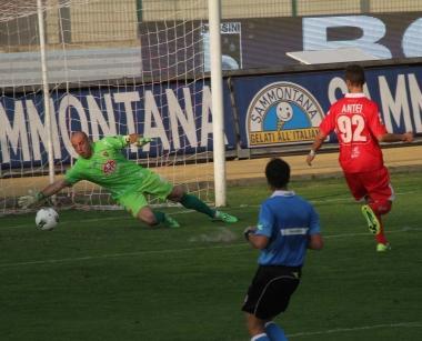 <b>IL GOL DEL KO</b> Caputo segna al 46 del primo tempo        