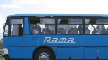 «I pullman per Siena vecchi e sporchi»