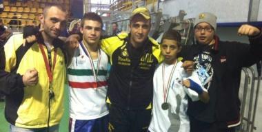 <b>FELICIT&Agrave;. </b>Domenico e Donato Salvemini, Filippo Gressani, Mattia Demi e un amico   