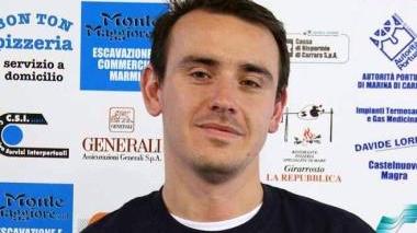 <b> BRAVO. </b>Paul Monteanu non ha fatto mancare il suo apporto a destra: il coach Claudio Trocar
