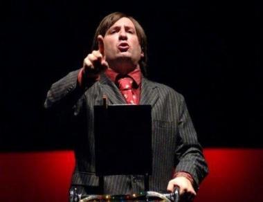 <b>CETTO</b> La Qualunque alias Antonio Albanese  