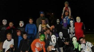 I Minicavalieri dell’Under 10 con le maschere per festeggiare Halloween