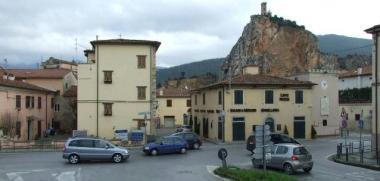 Uno scorcio del paese di Caprona   