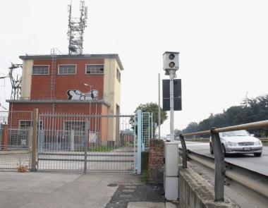 Lautovelox in funzione da un mese sulla Declassata tra Pratilia e la Questura 