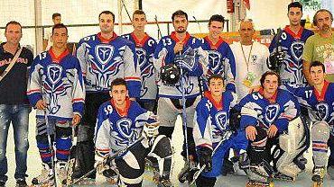 <b>HOCKEY. </b>I Bead Boars