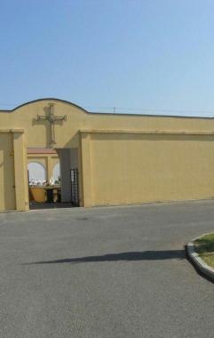 Lesterno di un cimitero 