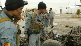 <strong>HERAT.</strong> Militari Nato sul luogo dell’attentato