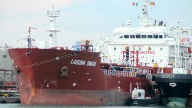 Marittimo muore nella stiva della nave