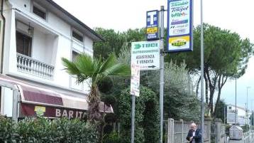 L’esterno del bar di Casini di Quarrata