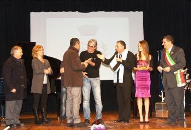 <b>FESTA DEL COMUNE.</b> Il apssaggio delle consegne a Pian di Mommio 