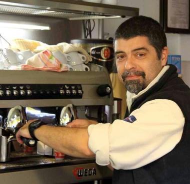 Il barista Luca Milani 