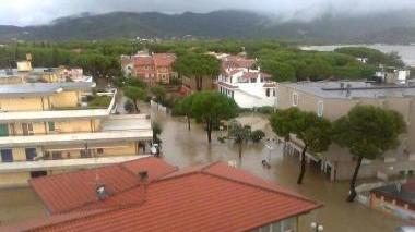 Il centro di Marina di Campo dopo l’alluvione
