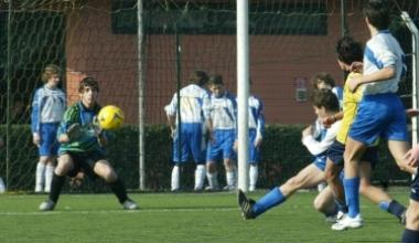 Unazione di gioco sul campo del Mezzana 