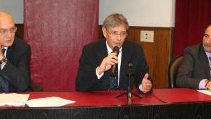 L’assemblea degli artigiani Cna con Silvestrini (a sinistra)