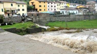 L’Ombrone in piena in una foto d’archivio