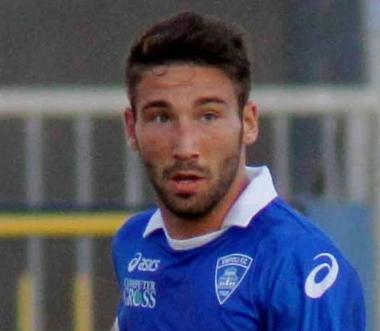 Valdifiori subito in gruppo, si ferma Tonelli