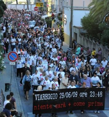 Il corteo per lanniversario della strage  