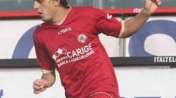 <b> LA MEGLIO GIOVENTÙ. </b>L’emergente Lorenzo Remedi (20 anni) festeggia il gol di Bigazzi contro il Gubbio e in azione