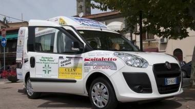 Un mezzo per disabili grazie agli sponsor