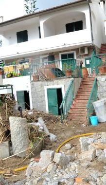 La pensione Lorenza sul lungomare di Marina di Campo     