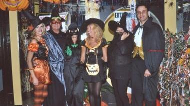 <b>LA NOTTE DELLE STREGHE.</b> I cinque vincitori della maschera più bella al Papillon