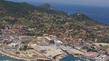 L’area destinata ad ospitare il nuovo approdo turistico di Portoferraio