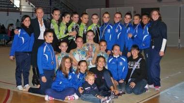 La formazione di atlete della Società Ginnastica Etruria