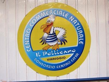 <b>ARTE IN VETRINA.</b> Il marchio del centro commerciale &laquo;Il Pellicano&raquo; 