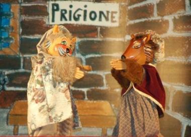 Burattini protagonisti al teatro Manzoni di Massarosa 
