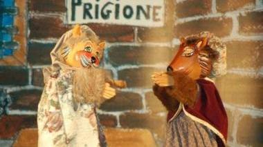 Burattini protagonisti al teatro Manzoni di Massarosa