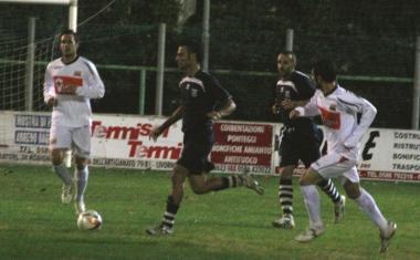 Bastano due lampi biancoblù