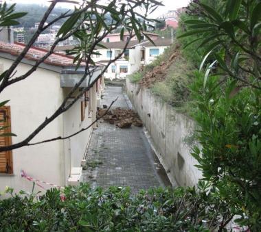 La zona della frana a Capoliveri