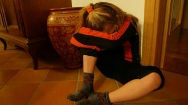 Abusava della nipotina, nonno patteggia un anno
