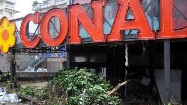 Il Conad di Aulla allagato dalla piane del fiume
