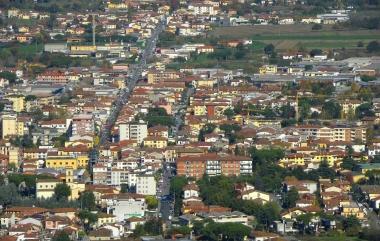 Una veduta aerea di una parte di Quarrata  