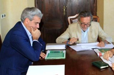 Fabrizio Rafaelli (a sinistra), presidente del conventinon Bureau, con il sindaco Bellandi 