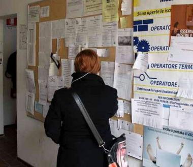 Annunci di lavoro a un Centro per limpiego 