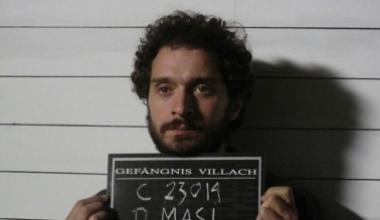 Claudio Santamaria in una scena del film 