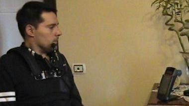 Cristiano Di Pietro coi suoi apparecchi predisposti dall’Asl