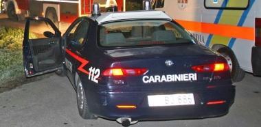 Una vettura dei carabinieri intervenuti per le indagini sul sequestro 