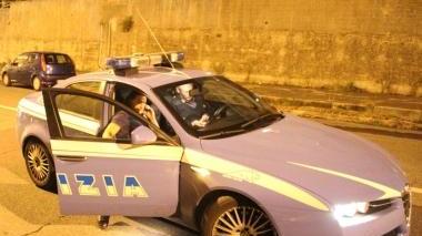 Una volante della polizia in azione