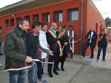 Il momento del taglio del nastro a I Fabbri 